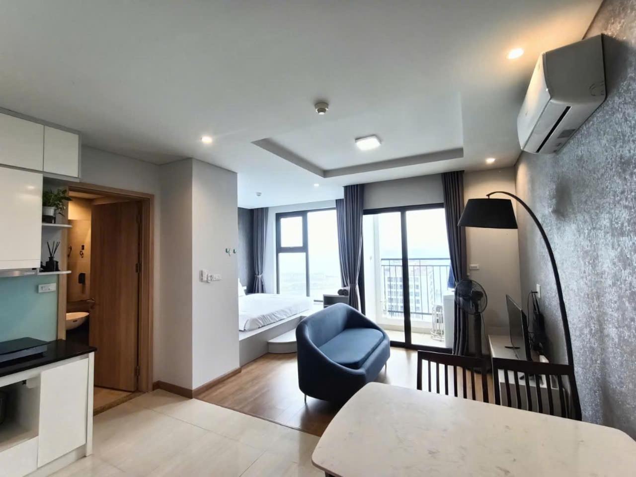 Thuy Ha Long Homestay Exteriör bild
